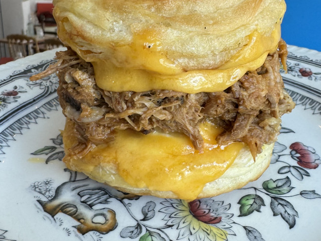 Aupa Caminito - Croissant Burger 